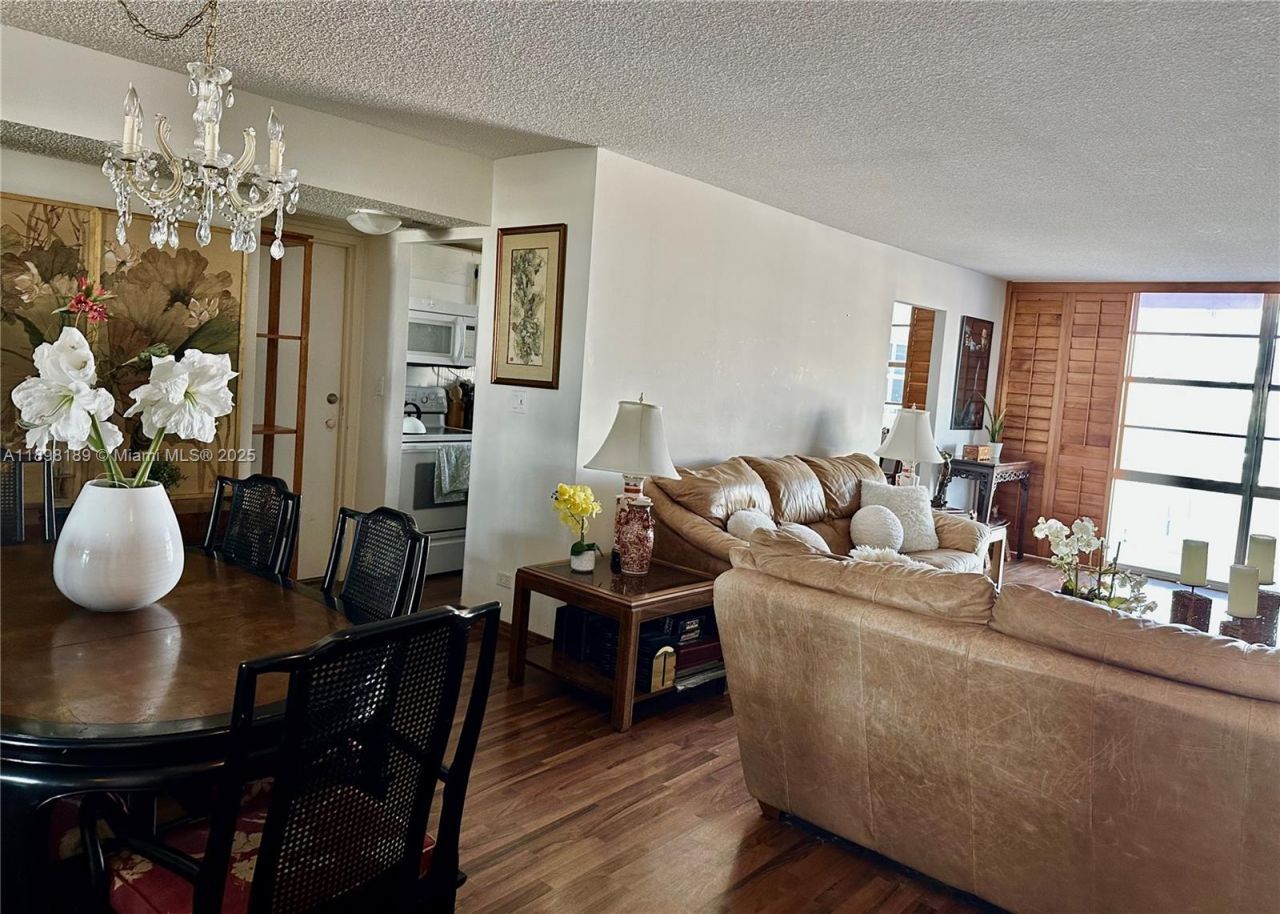 301 174th St, Unit 2020, Sunny Isles Beach, FL 33160 Photo