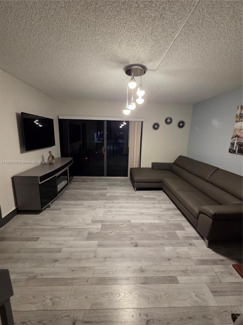 8656 SW 154th Cir Pl, Unit 4A, Miami, FL 33193 Photo