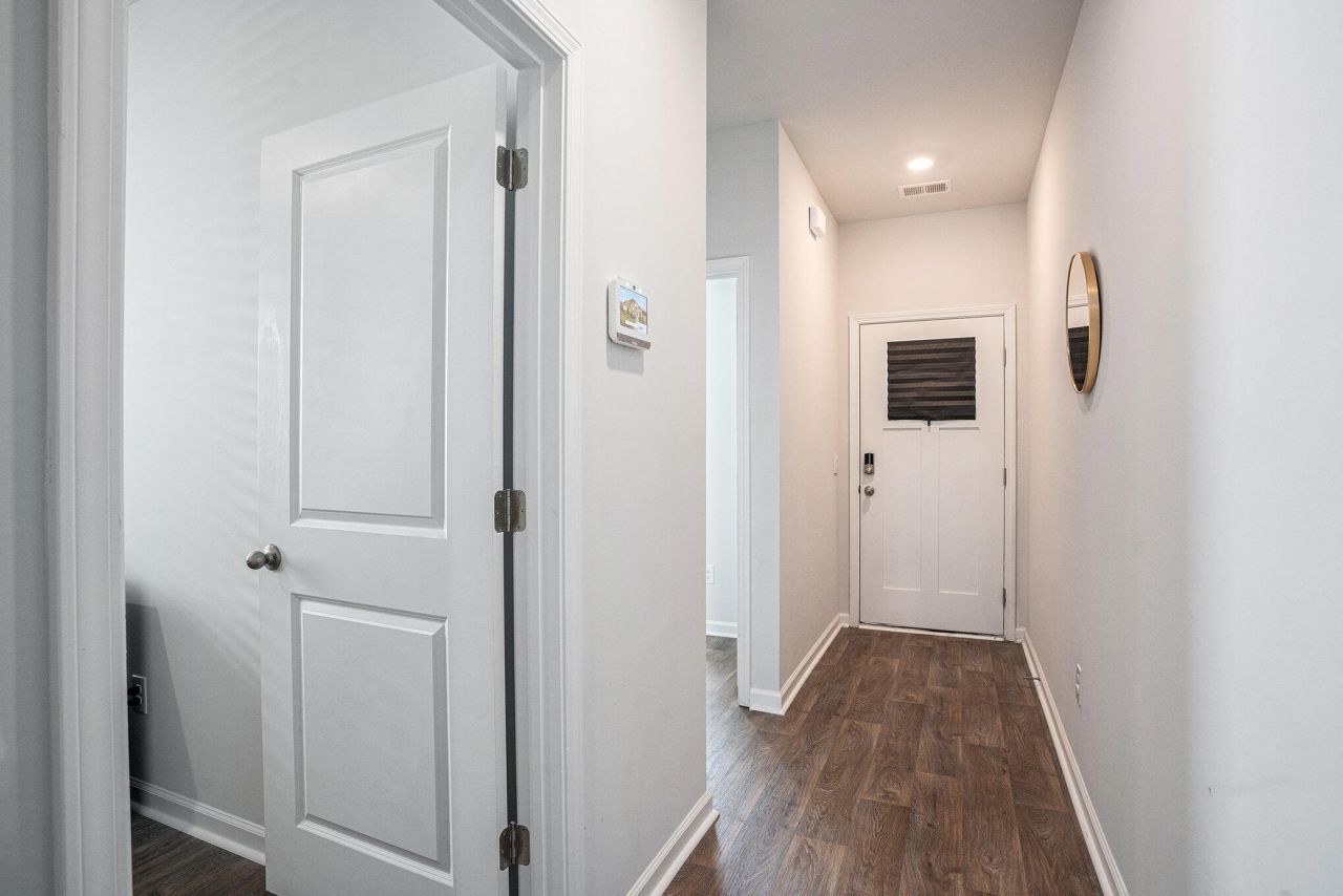 120 Hillsford Lane Photo 5