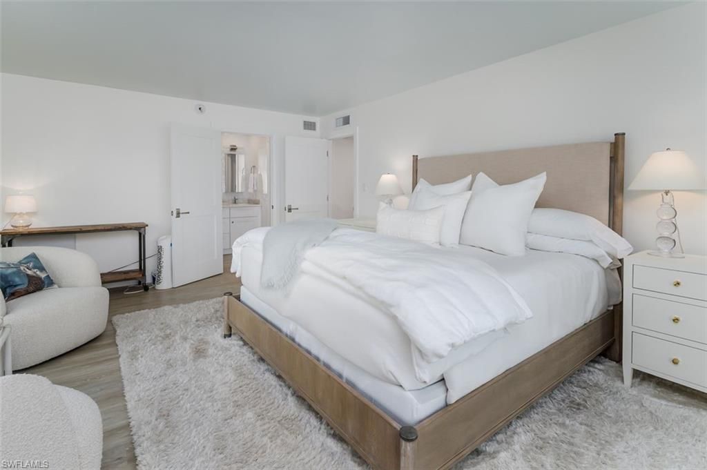 3450 Gulf Shore Blvd N, Unit 210, Naples, FL 34103 Photo