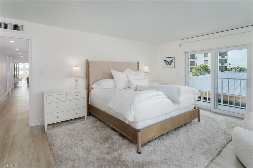 3450 Gulf Shore Blvd N, Unit 210, Naples, FL 34103 Photo