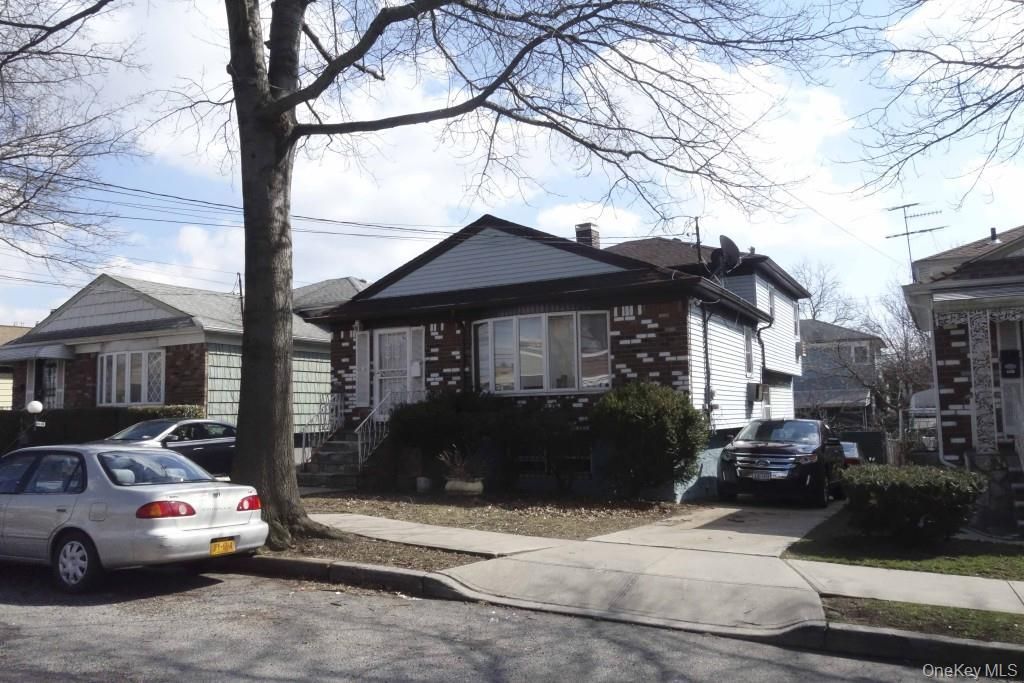 155-54 115th Drive, Jamaica, NY 11434 Main Photo