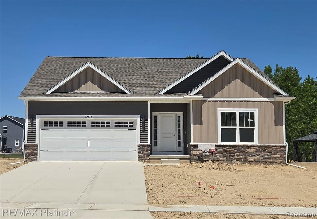 13158 Stony Brook Pass, Fenton Township, MI 48451 Main Photo