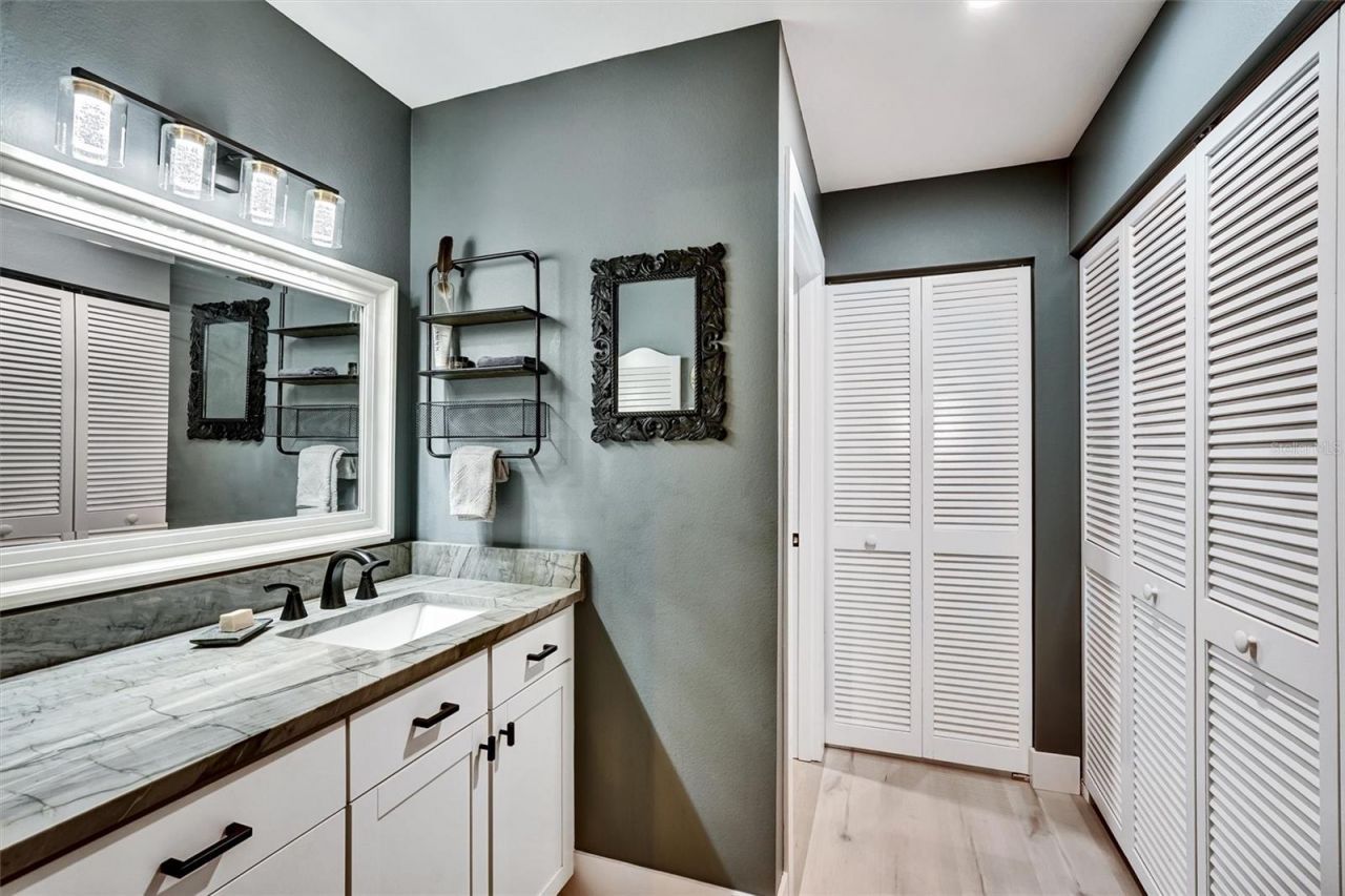 107 Pinehurst Drive, Unit 107, Bradenton, FL 34210 Photo