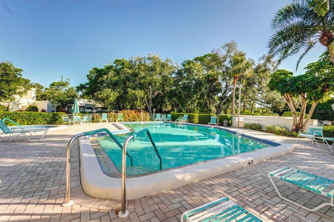 107 Pinehurst Drive, Unit 107, Bradenton, FL 34210 Photo