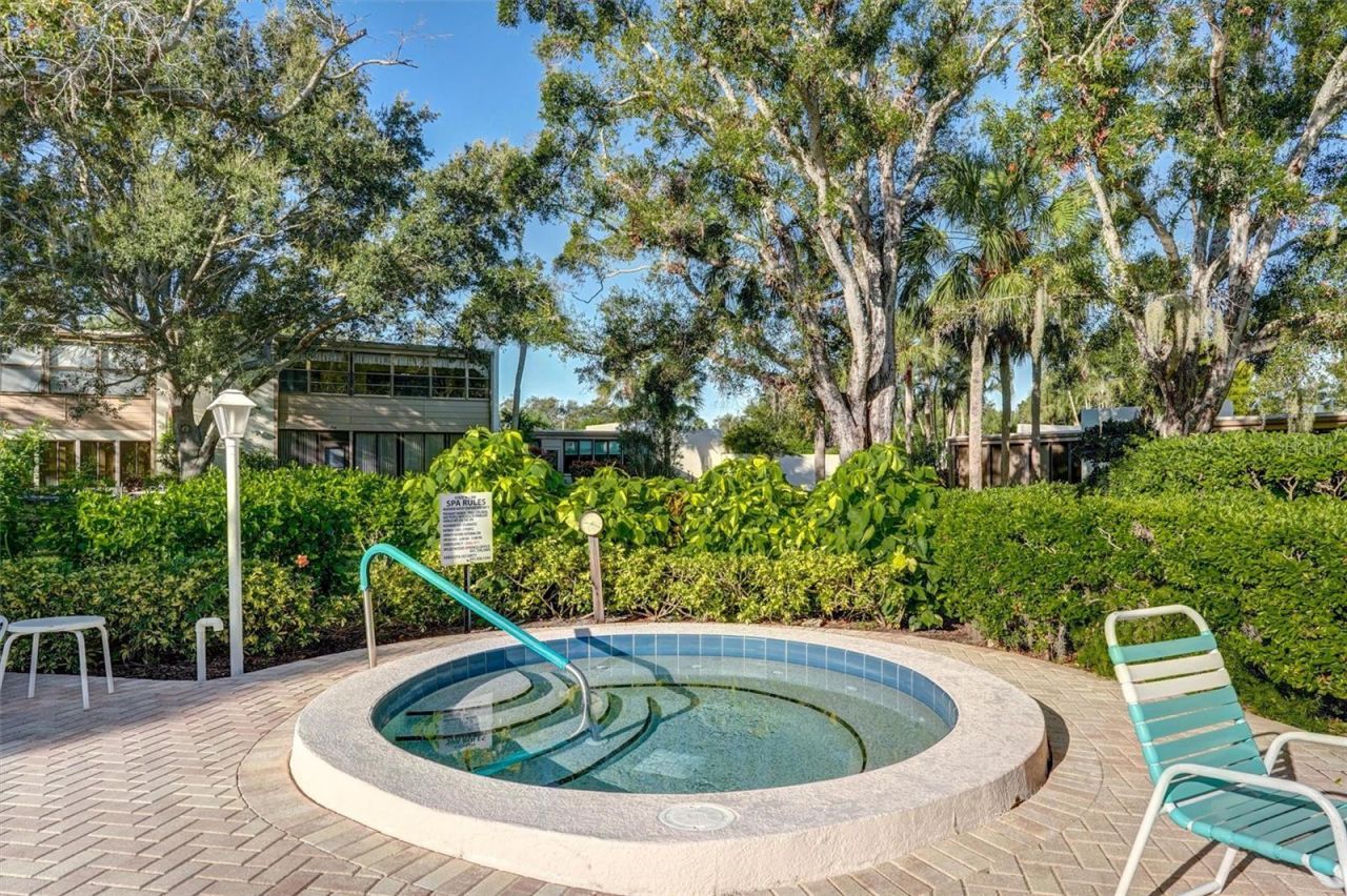 107 Pinehurst Drive, Unit 107, Bradenton, FL 34210 Photo