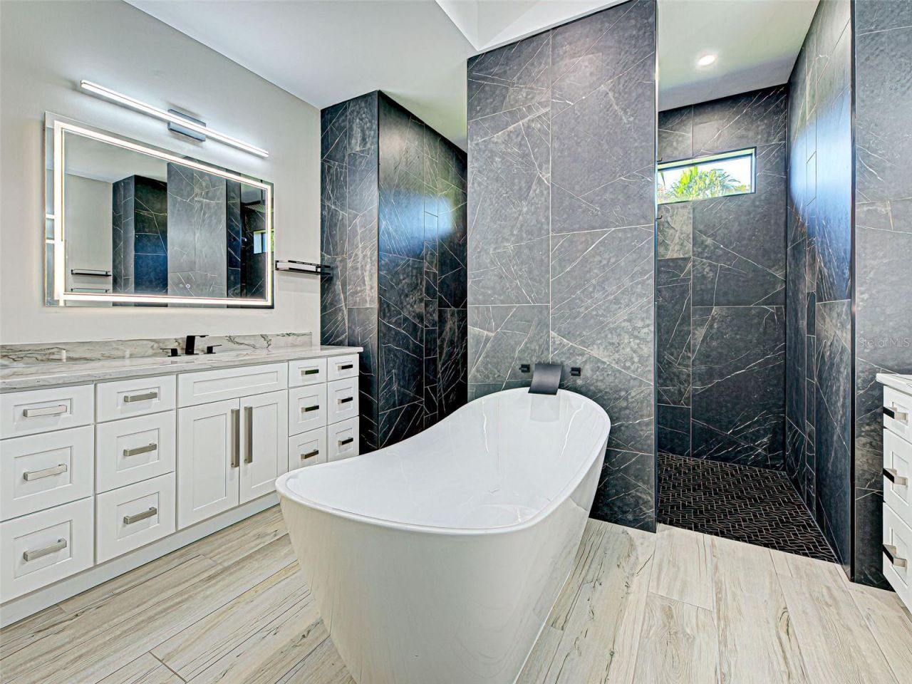 3692 Shawnee Terrace, North Port, FL 34286 Photo