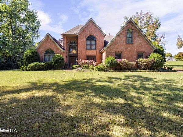 5045 Saint Andrews Cove, Olive Branch, MS 38654