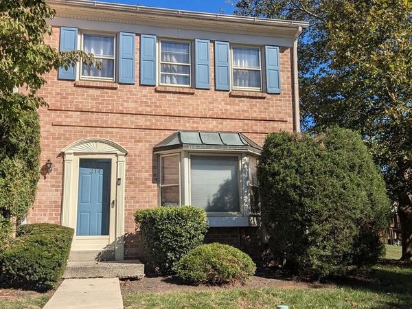214 WASHINGTON COURT, COLLEGEVILLE, PA 19426