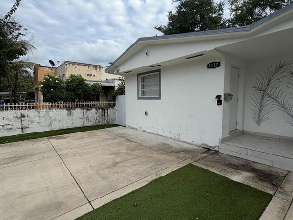 1132 NW 38th St, Unit 1132, Miami, FL 33127