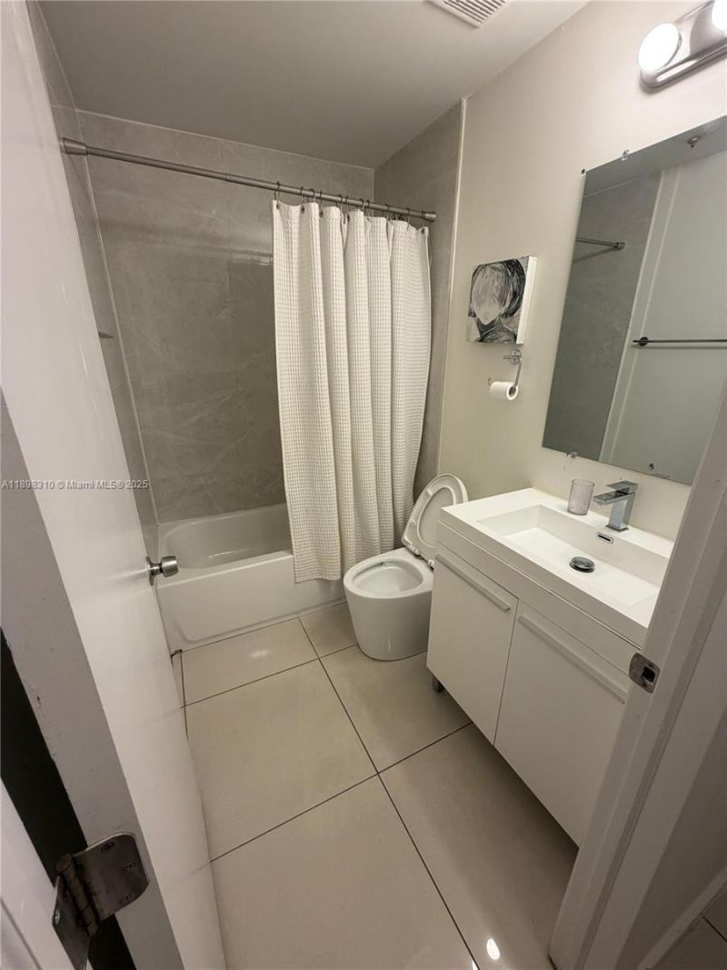 1132 NW 38th St, Unit 1132, Miami, FL 33127 Photo
