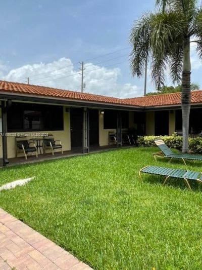 811 NE 10th St, Unit 1-5, Hallandale Beach, FL 33009 Photo