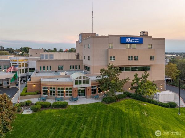 801 E Wheeler Road , Moses Lake, WA 98837