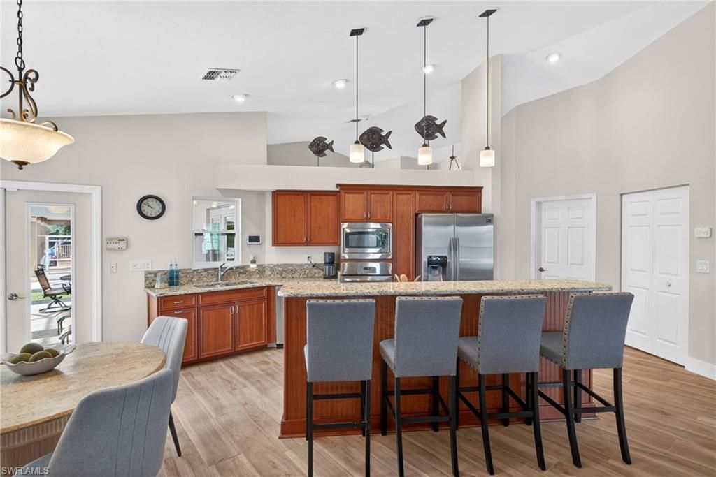 6075 Island Park Ct, Fort Myers, FL 33908 Photo
