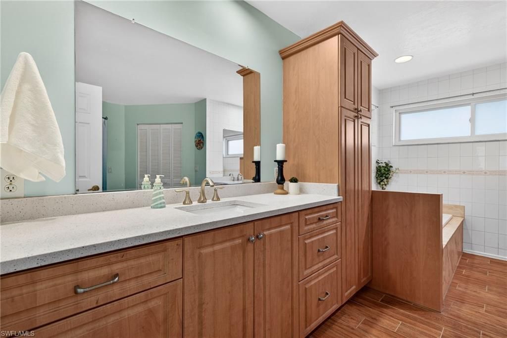 6075 Island Park Ct, Fort Myers, FL 33908 Photo