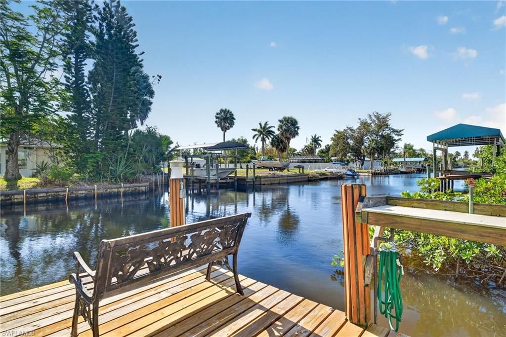 6075 Island Park Ct, Fort Myers, FL 33908 Photo