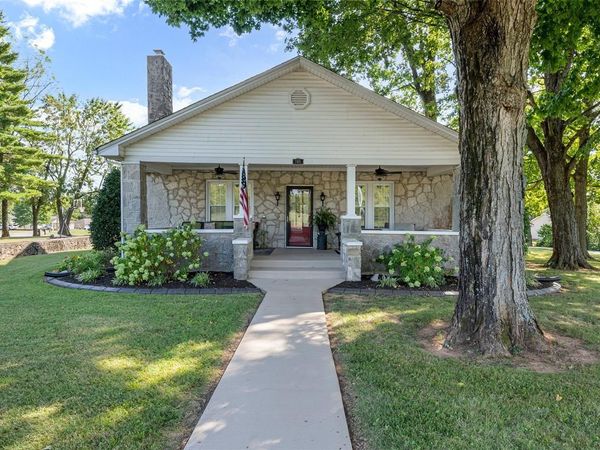 765 Moorman Lane, Bowling Green, KY 42101