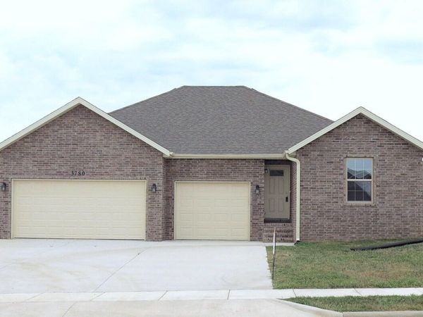 3780 W Riley Street, Bolivar, MO 65613