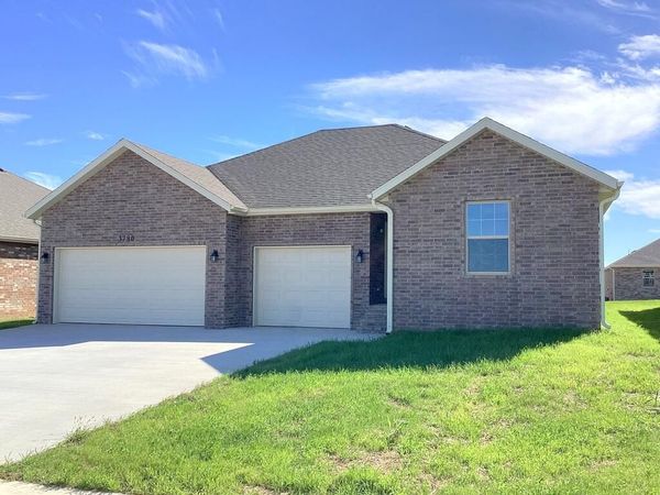 3780 W Riley Street, Bolivar, MO 65613