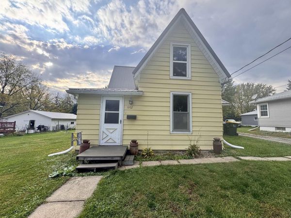 602 NW 2nd Street, Waukon, IA 52172