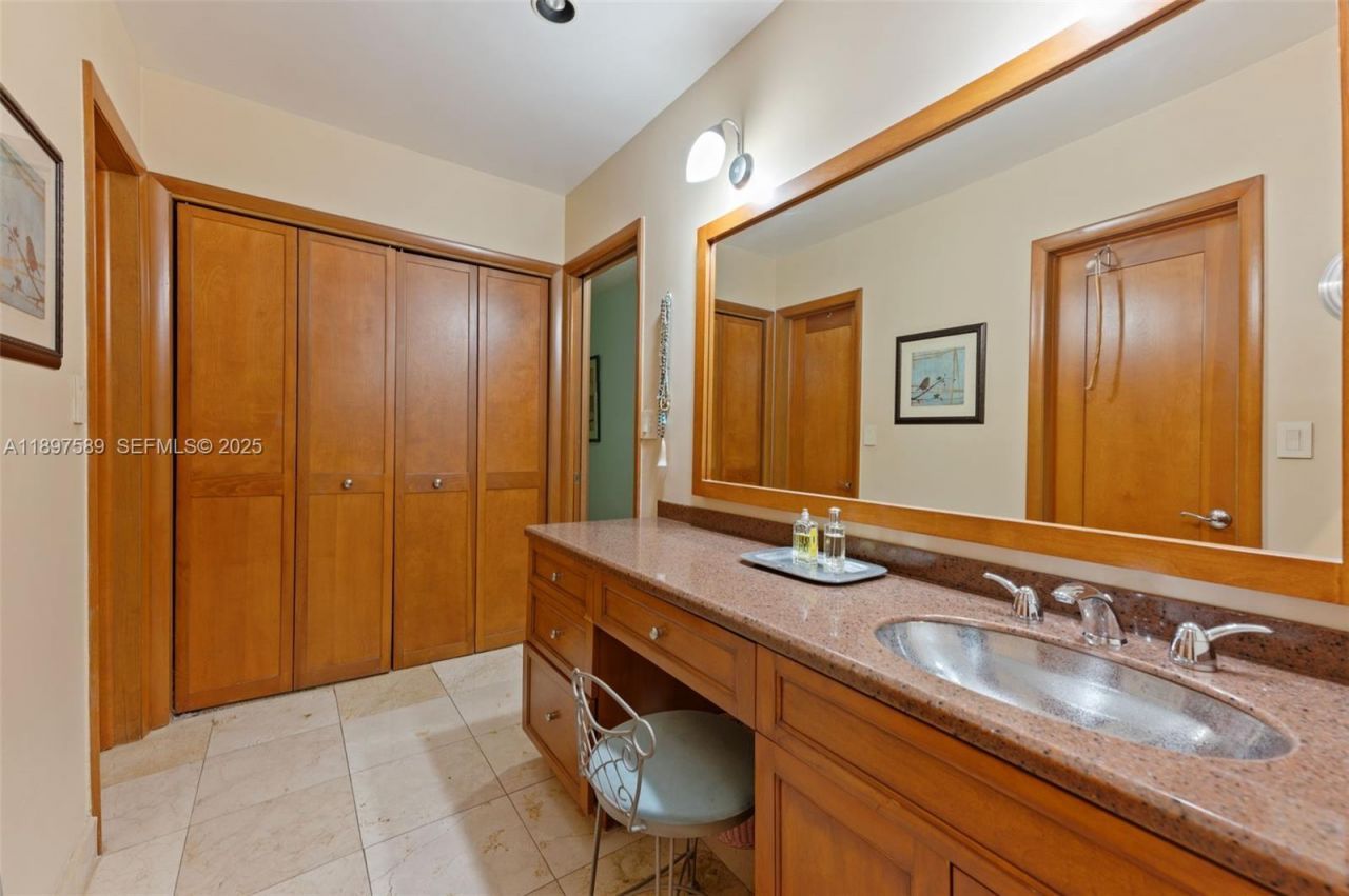 15625 SW 73rd Ct, Palmetto Bay, FL 33157 Photo