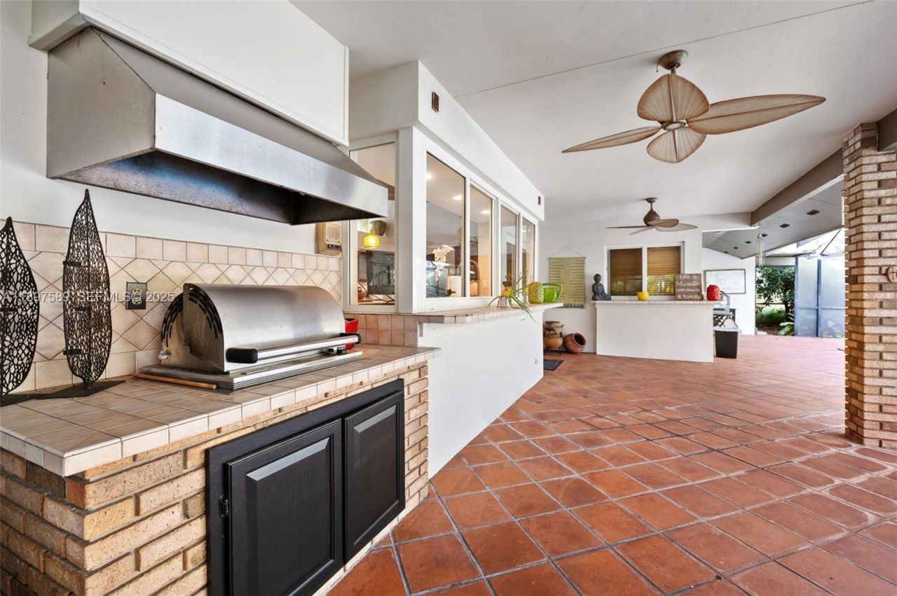 15625 SW 73rd Ct, Palmetto Bay, FL 33157 Photo