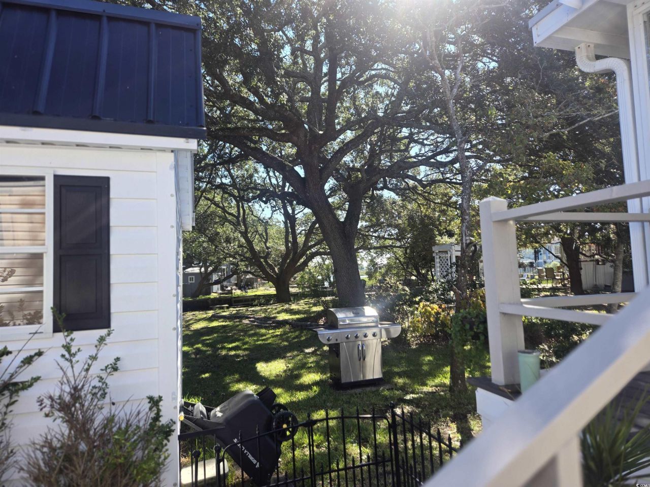 359 Lagoon Circle Photo 10