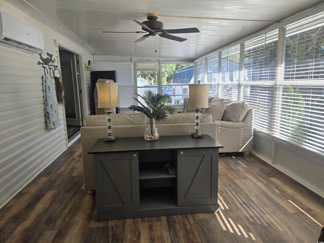 359 Lagoon Circle Photo 15