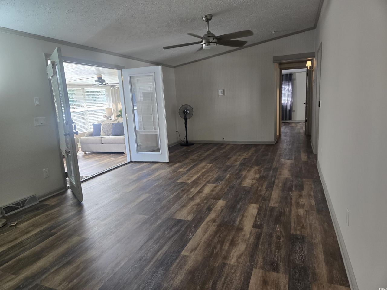 359 Lagoon Circle Photo 16