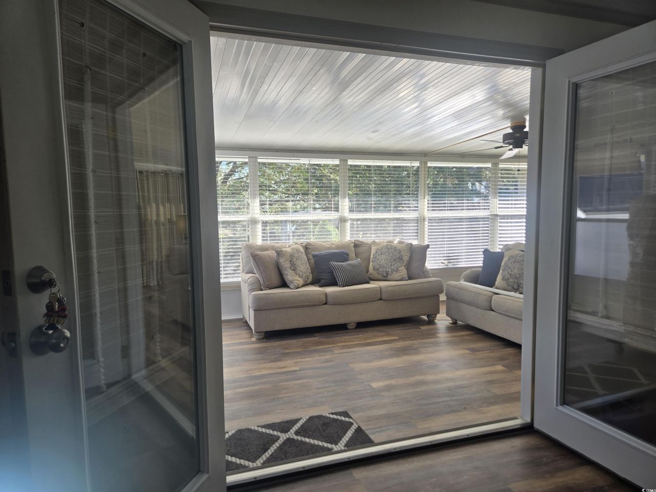 359 Lagoon Circle Photo 17