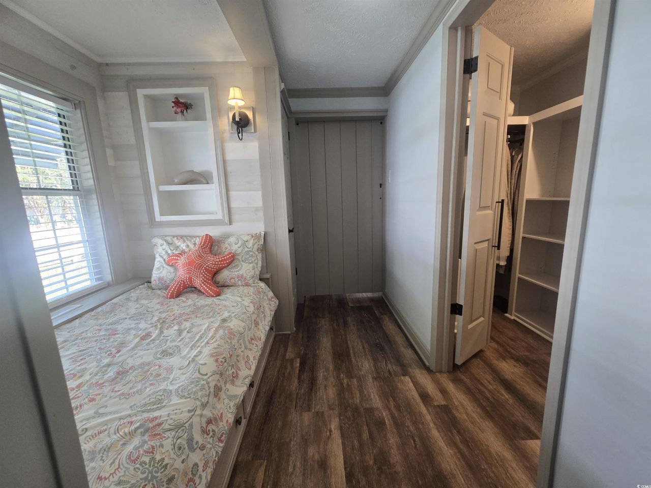 359 Lagoon Circle Photo 30