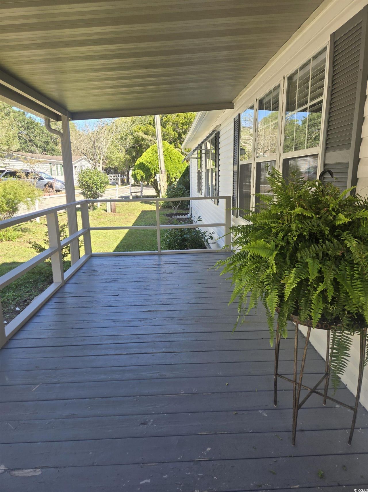 359 Lagoon Circle Photo 4