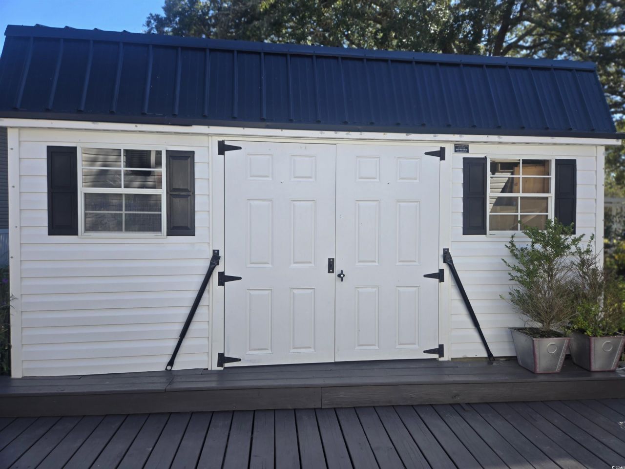 359 Lagoon Circle Photo 8