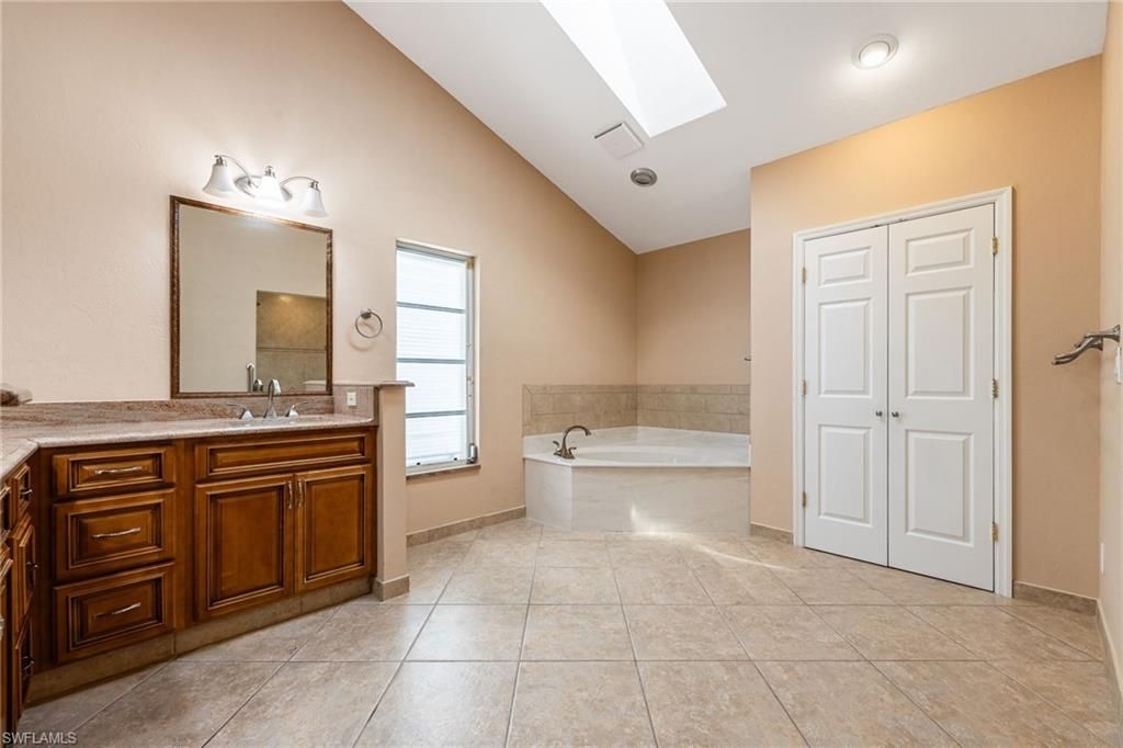 6624 Highland Pines Cir, Fort Myers, FL 33966 Photo
