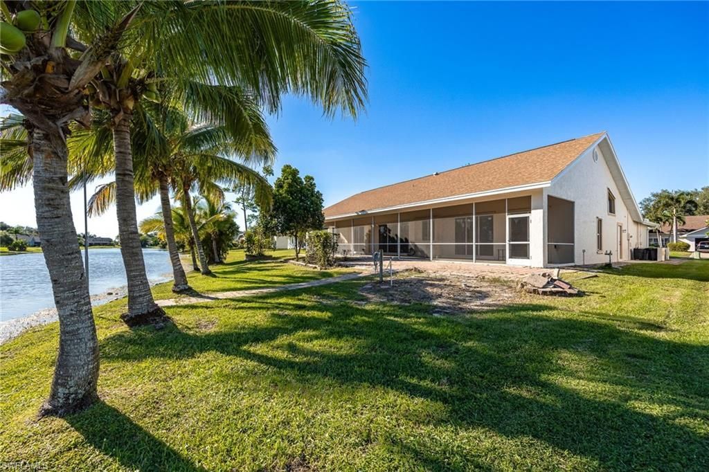 6624 Highland Pines Cir, Fort Myers, FL 33966 Photo