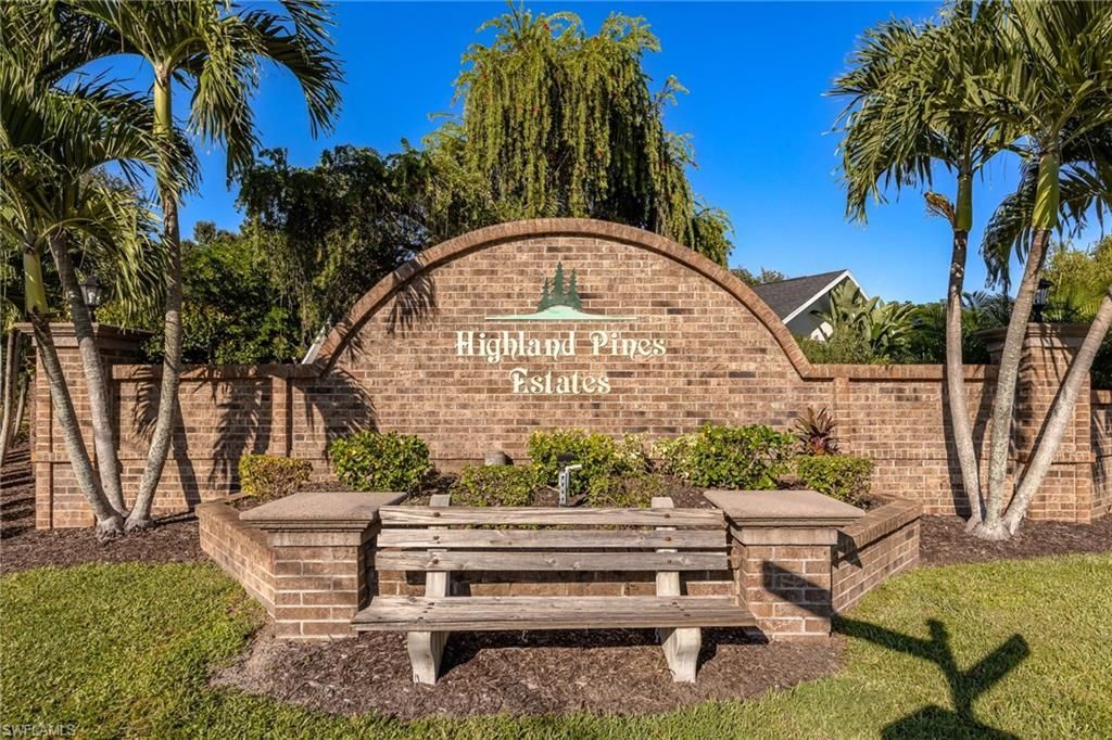 6624 Highland Pines Cir, Fort Myers, FL 33966 Photo