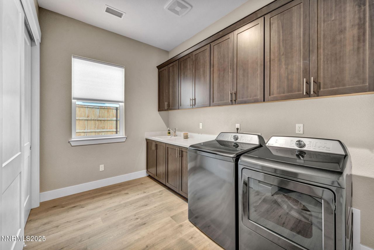 698 Sage Grouse Loop, Gardnerville, NV 89460 Photo