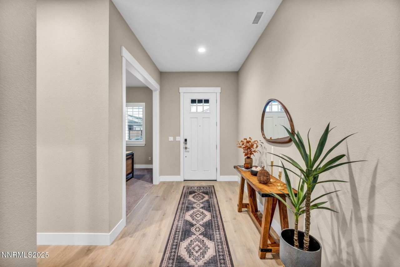 698 Sage Grouse Loop, Gardnerville, NV 89460 Photo