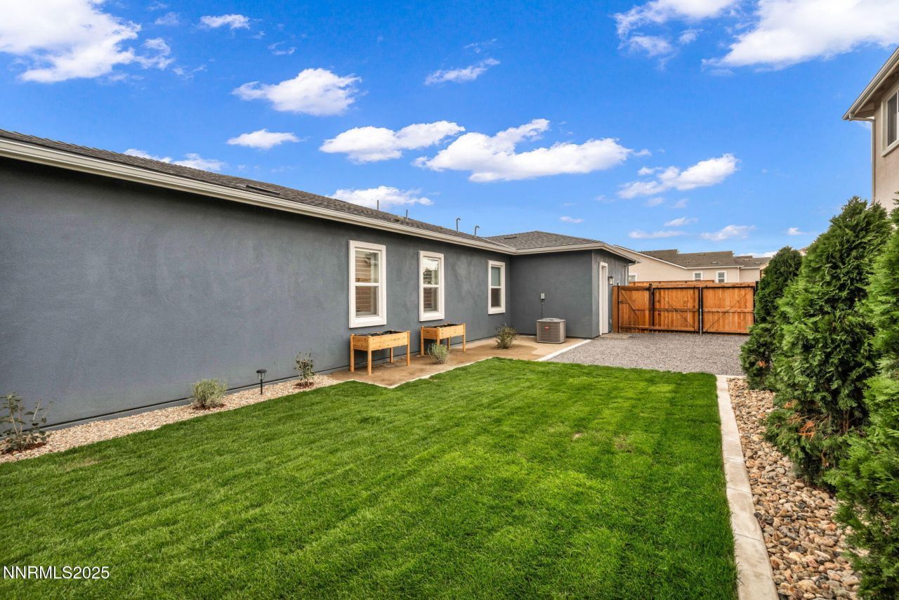 698 Sage Grouse Loop, Gardnerville, NV 89460 Photo