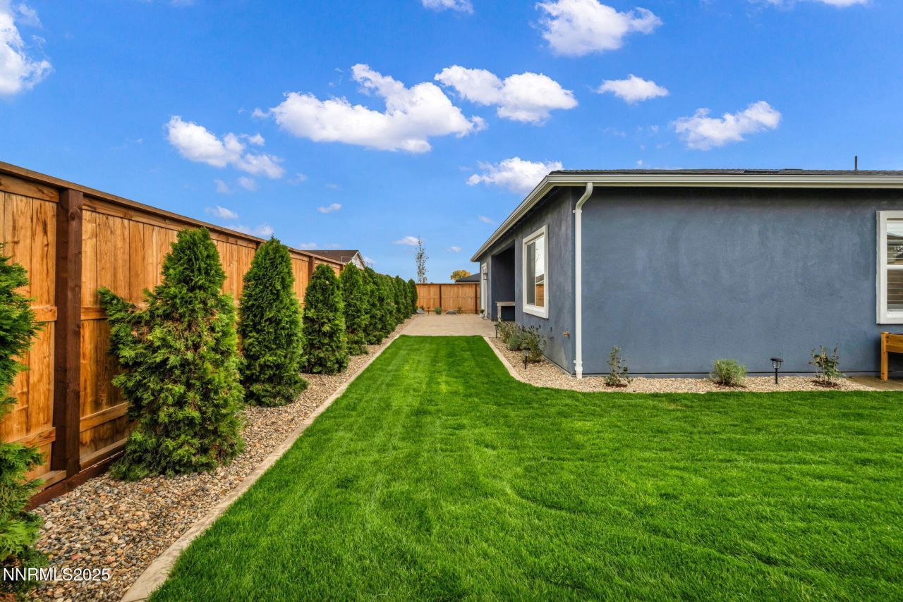 698 Sage Grouse Loop, Gardnerville, NV 89460 Photo