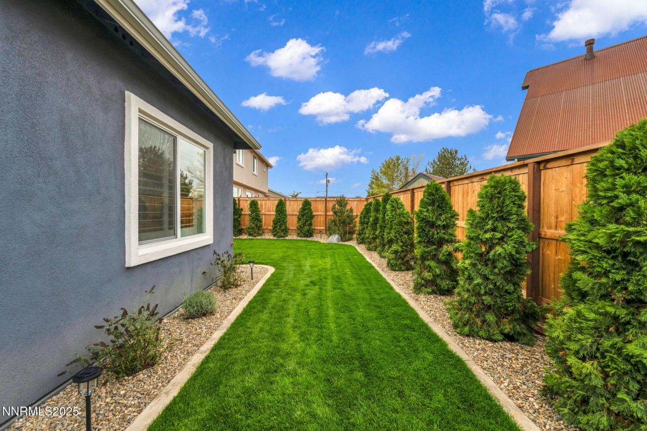 698 Sage Grouse Loop, Gardnerville, NV 89460 Photo