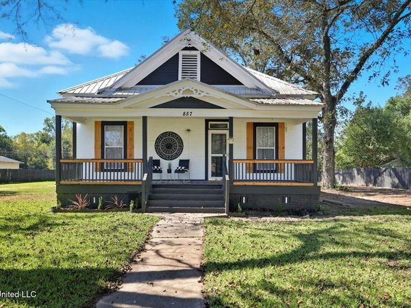 857 Rockport Avenue, Monticello, MS 39654