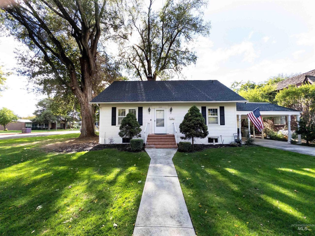 1922 Everett St, Caldwell, ID 83605 Main Photo