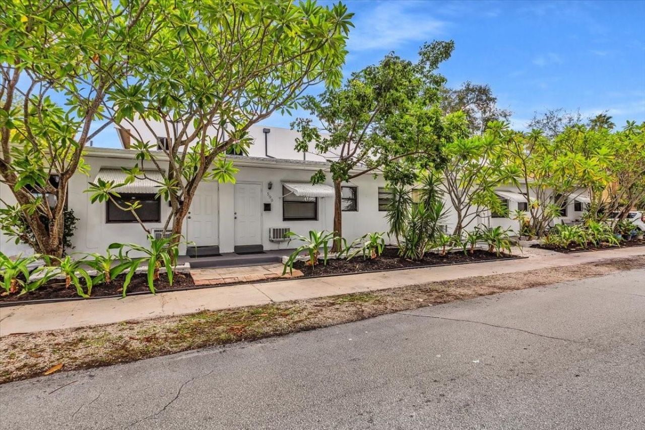 560 NE 15th Avenue, Fort Lauderdale, FL 33301 Photo