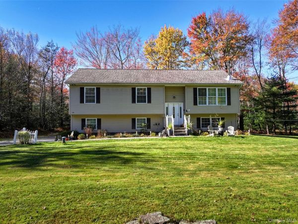 43 Callahans Road, Wurtsboro, NY 12790