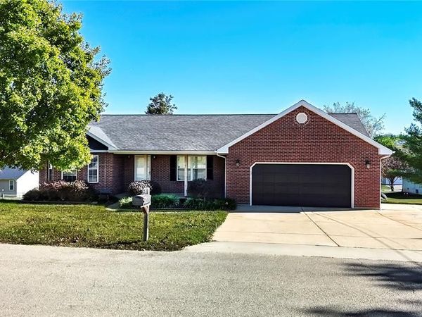 1154 Riverwoods Drive, Desloge, MO 63628