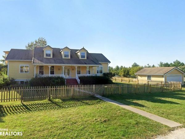 1845 Crystal Springs Lane, Fairfield, IA 52556