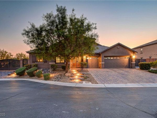 7311 Velvet Sky Street, Las Vegas, NV 89131