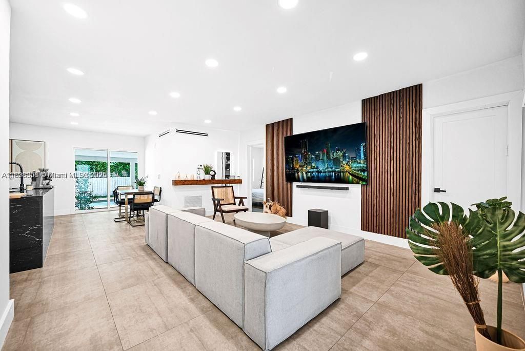 85 NW 47th St, Miami, FL 33127 Photo