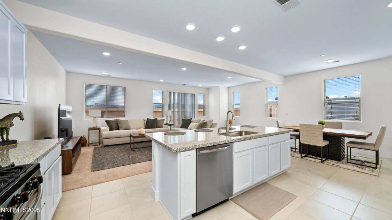 3621 Pulsar Lane, Unit 3, Carson City, NV 89705 Photo